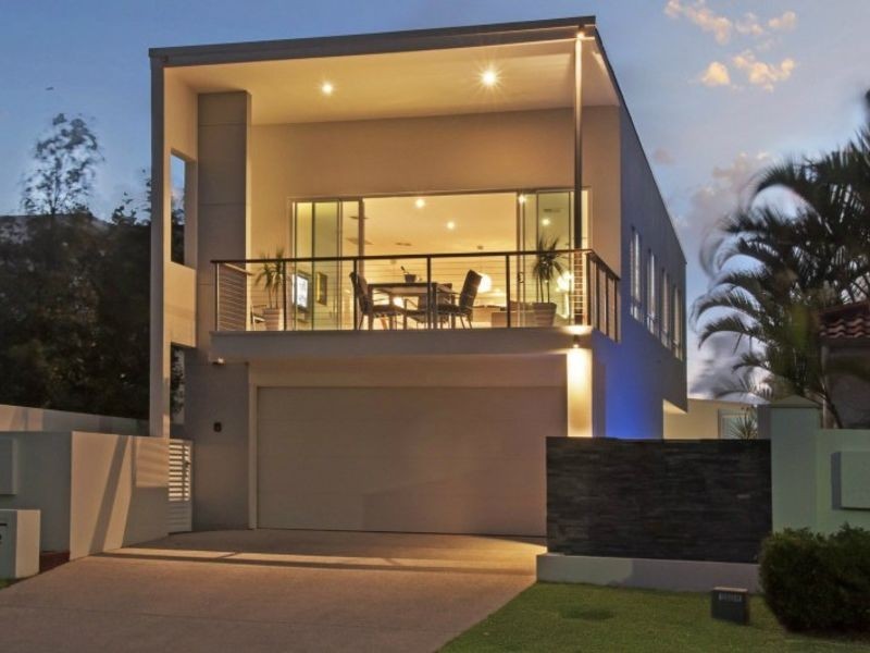 12 Barbuda Circuit, Kawana Island QLD 4575