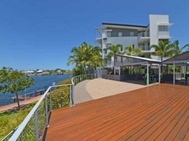 27/51 Grand Parade, Kawana Island QLD 4575