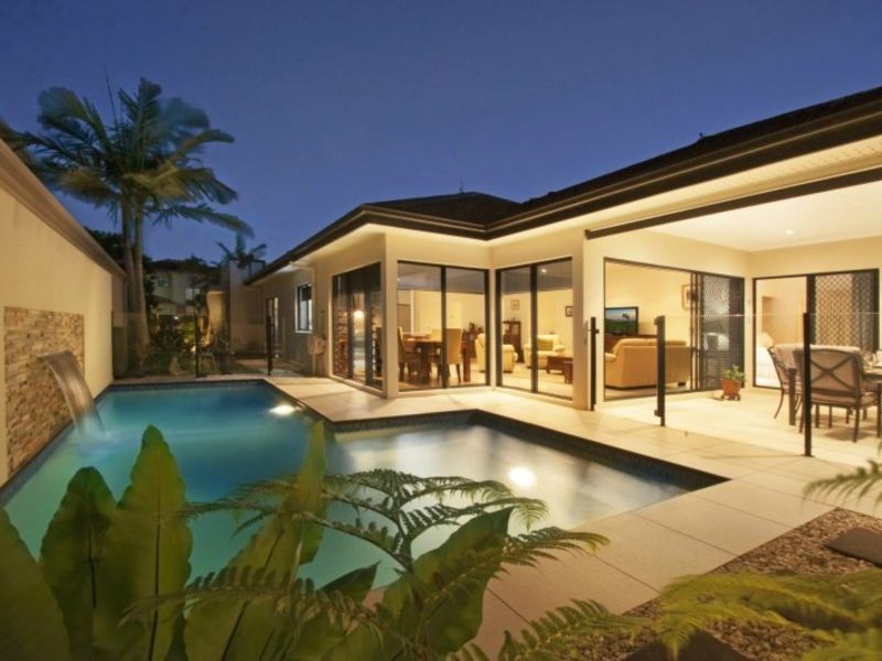 16 Cuba Court, Kawana Island QLD 4575