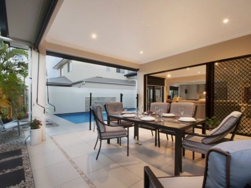 16 Cuba Court, Kawana Island QLD 4575