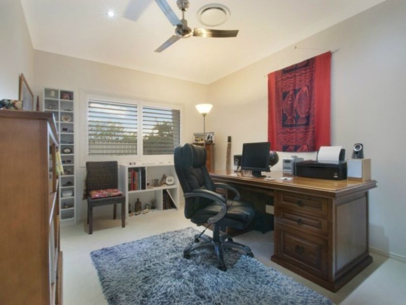 16 Cuba Court, Kawana Island QLD 4575