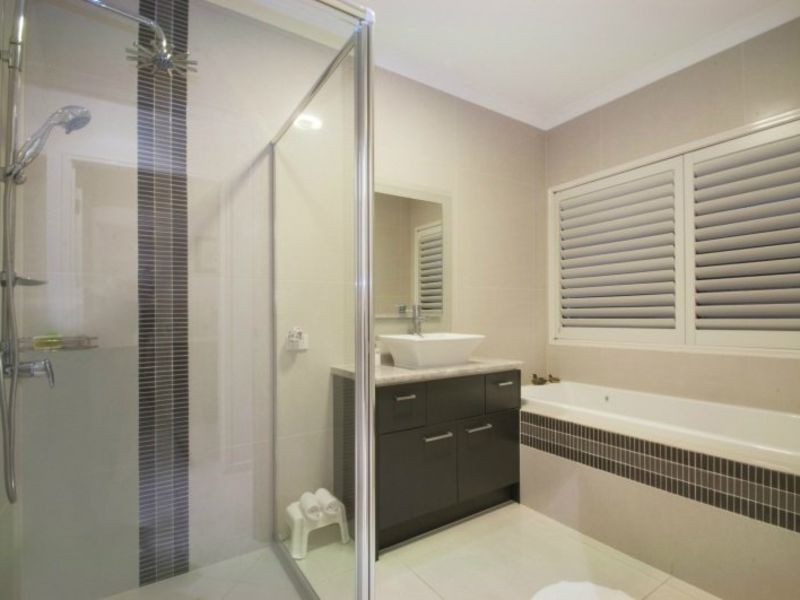 16 Cuba Court, Kawana Island QLD 4575