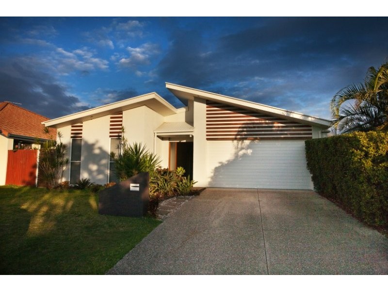 6 Margarita Court, Kawana Island QLD 4575