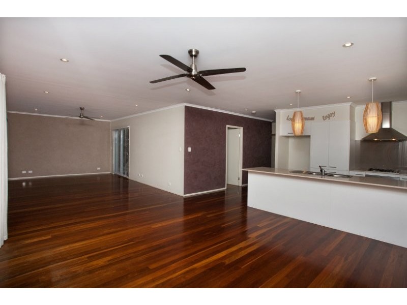 6 Margarita Court, Kawana Island QLD 4575