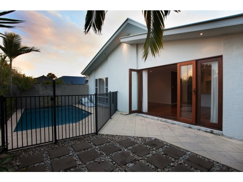 6 Margarita Court, Kawana Island QLD 4575