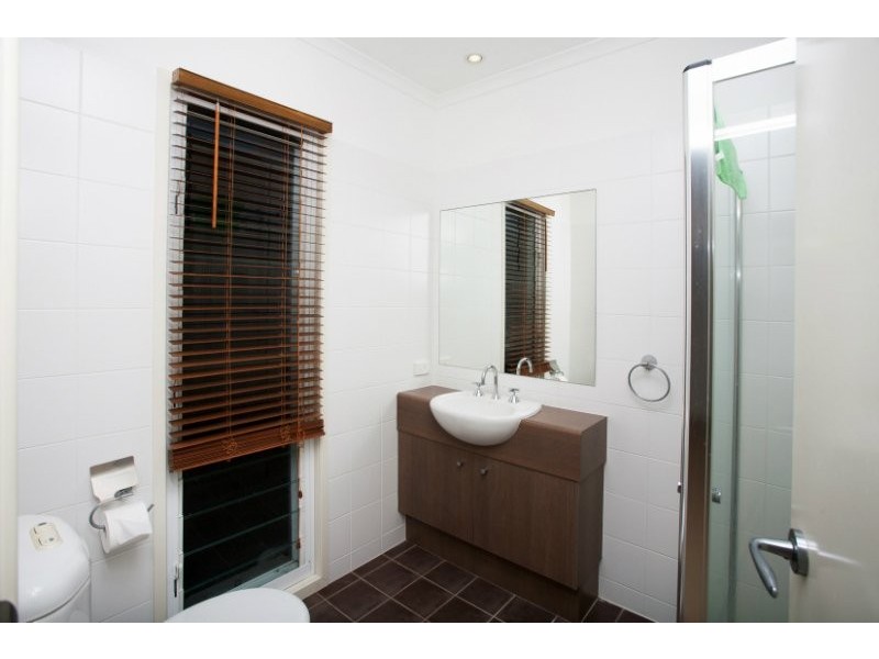 6 Margarita Court, Kawana Island QLD 4575