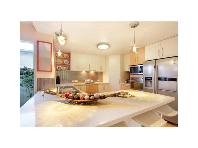 4 Mauritius Crescent, Kawana Island QLD 4575