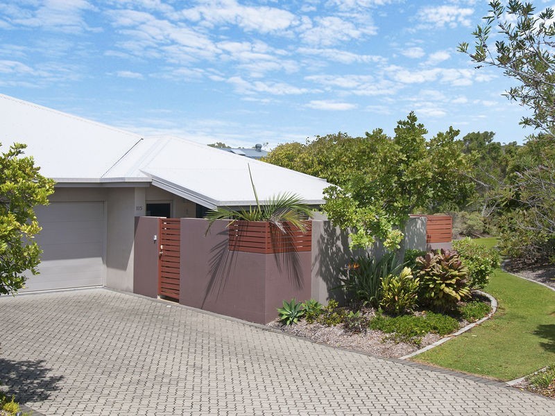 115/2 Grand Parade, Kawana Island QLD 4575