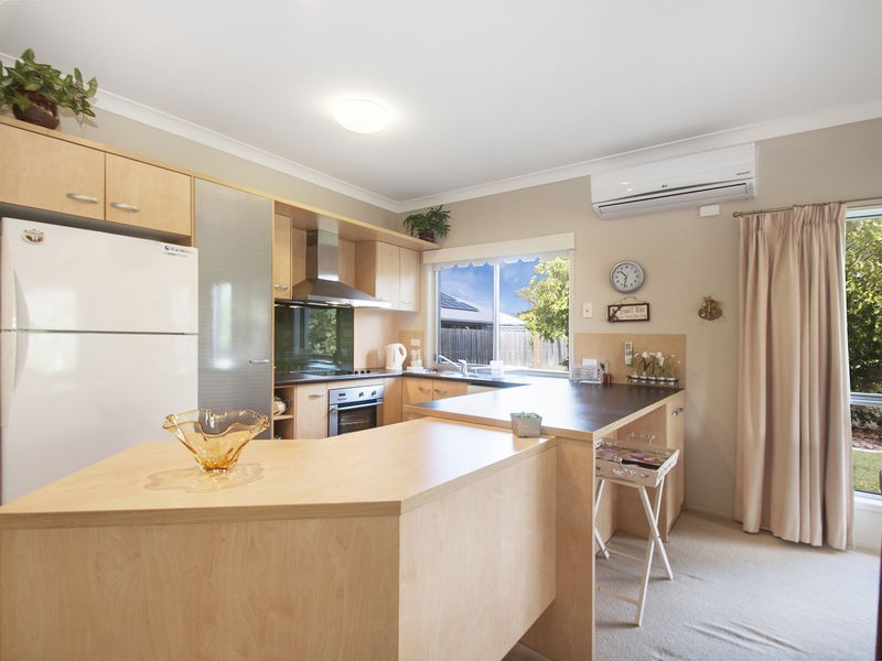 115/2 Grand Parade, Kawana Island QLD 4575