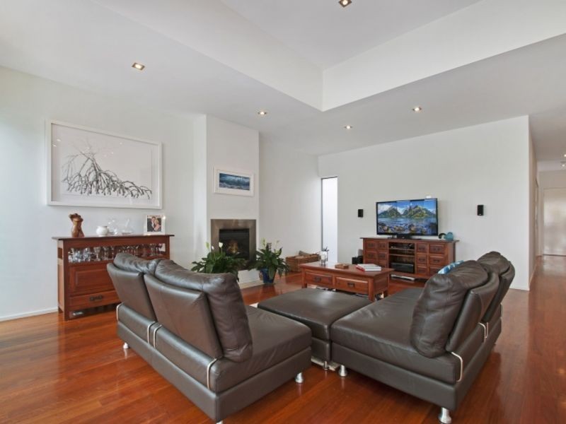 11 Antigua Court, Parrearra QLD 4575