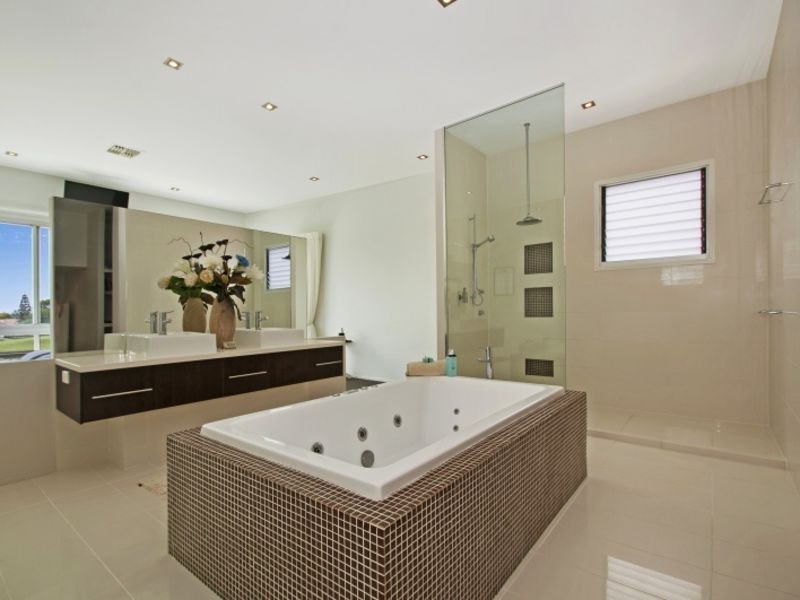 11 Antigua Court, Parrearra QLD 4575