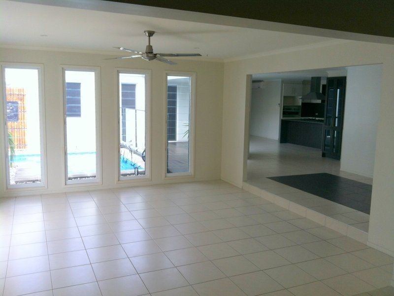 11 Abaco Street, Kawana Island QLD 4575