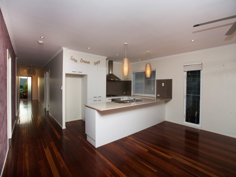 6 Margarita Court, Kawana Island QLD 4575