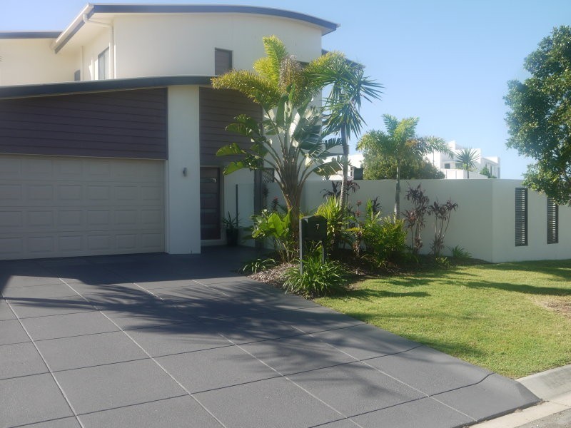 7 Corfu Street, Kawana Island QLD 4575