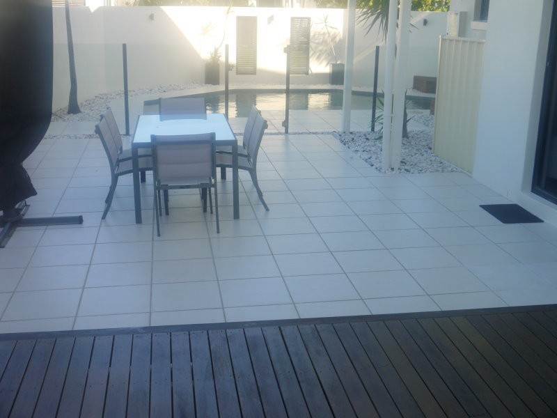 7 Corfu Street, Kawana Island QLD 4575