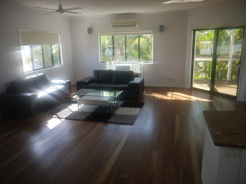 7 Corfu Street, Kawana Island QLD 4575