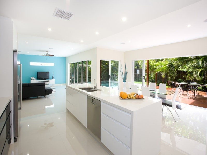 73 Oceanic Drive, Warana QLD 4575