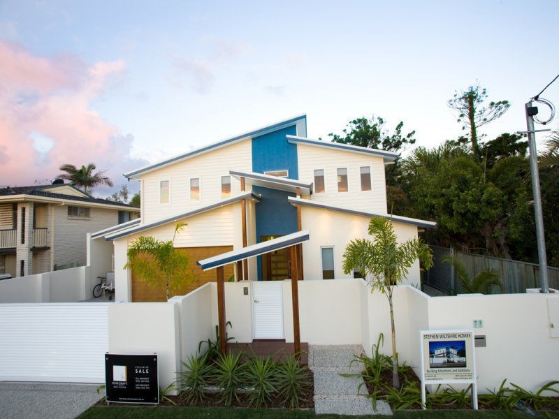 73 Oceanic Drive, Warana QLD 4575