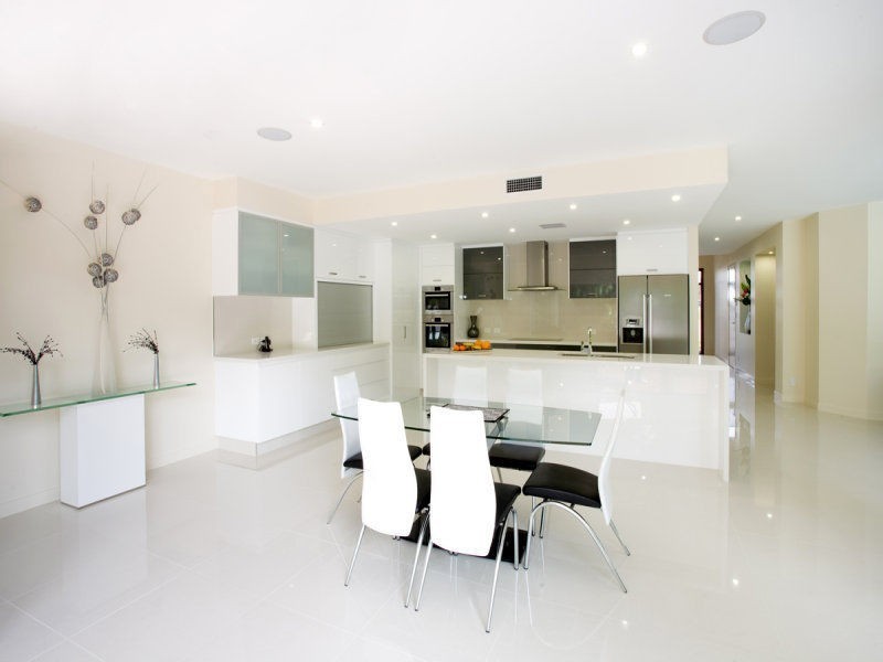 73 Oceanic Drive, Warana QLD 4575