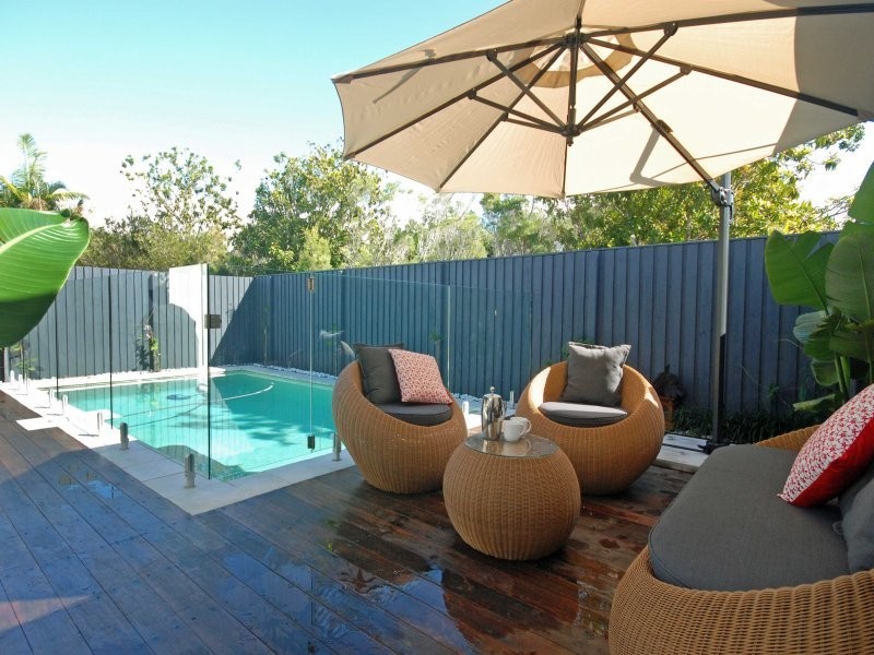 6 Dominica  Place, Kawana Island QLD 4575