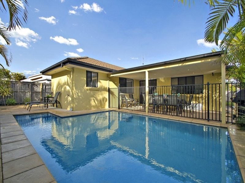 7 Malta Place, Kawana Island QLD 4575