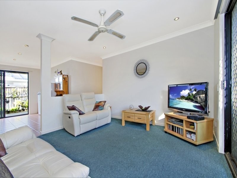 7 Malta Place, Kawana Island QLD 4575