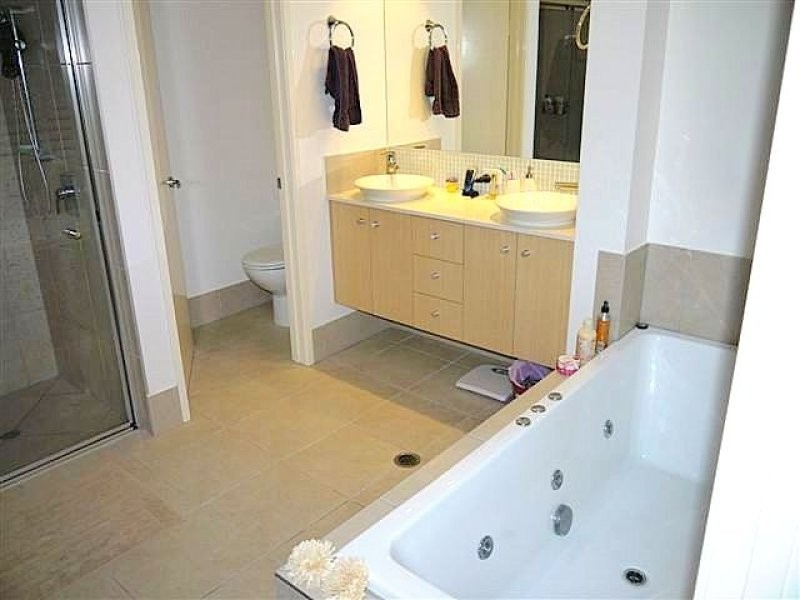 69/7 Grand Parade, Kawana Island QLD 4575