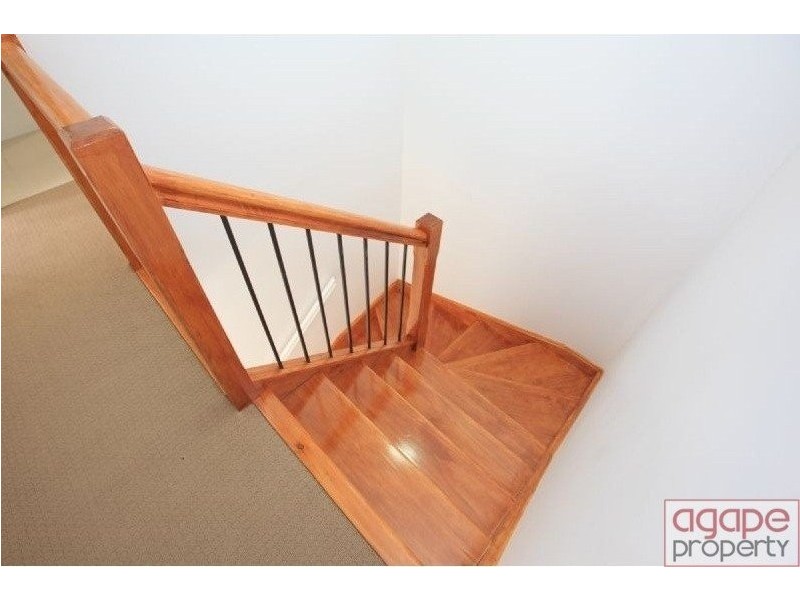 11 Rise St, Mount Gravatt East QLD 4122