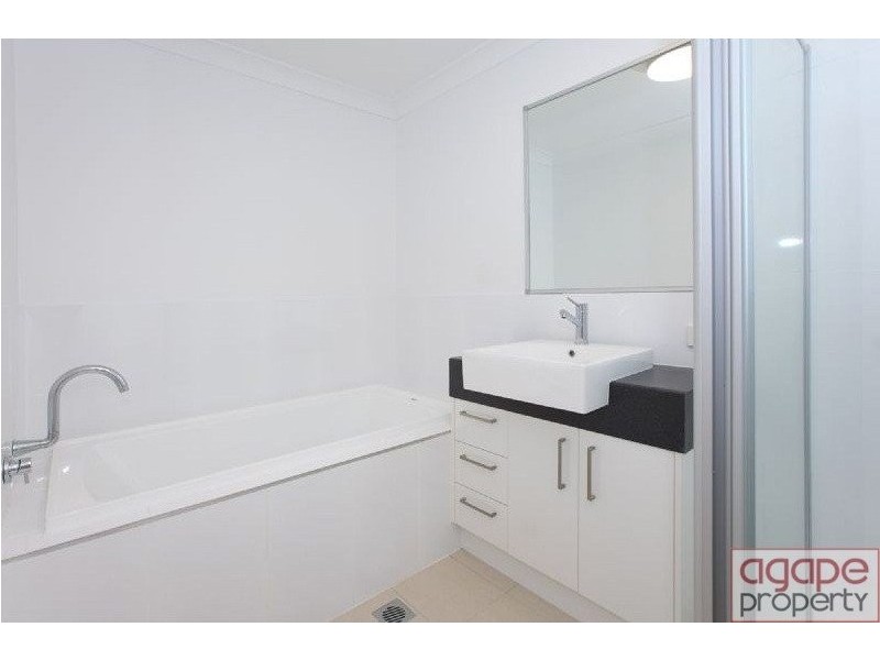11 Rise St, Mount Gravatt East QLD 4122