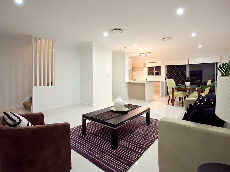 200 Meadowlands Road, Carina QLD 4152