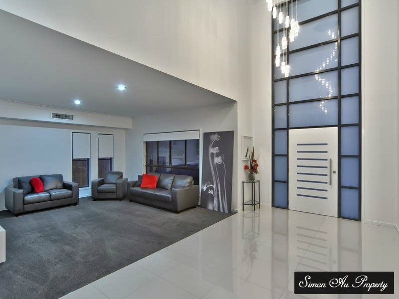 126 Hawthorn Circuit, Stretton QLD 4116