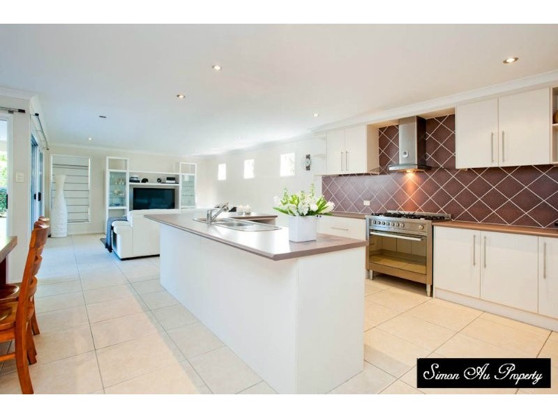 141 Douglas Rd, Salisbury QLD 4107