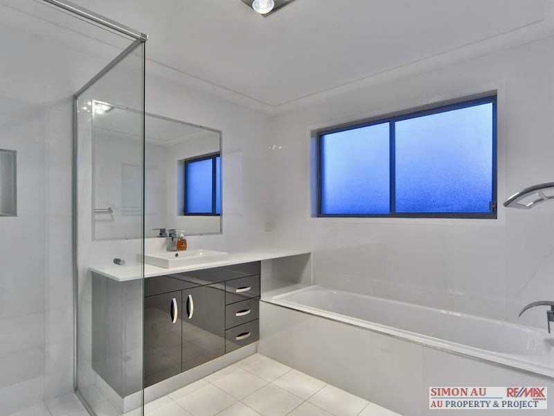 126 Hawthorn Cct., Stretton QLD 4116