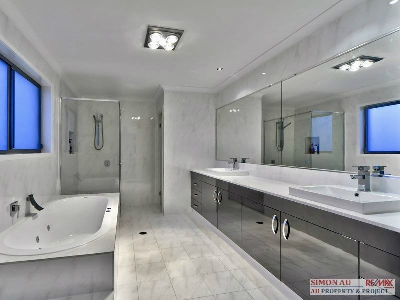 126 Hawthorn Cct, Stretton QLD 4116