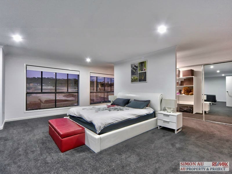 126 Hawthorn Circuit, Stretton QLD 4116