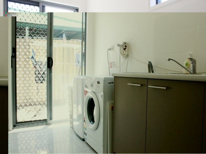 2/7 Joyce Street, Coopers Plains QLD 4108