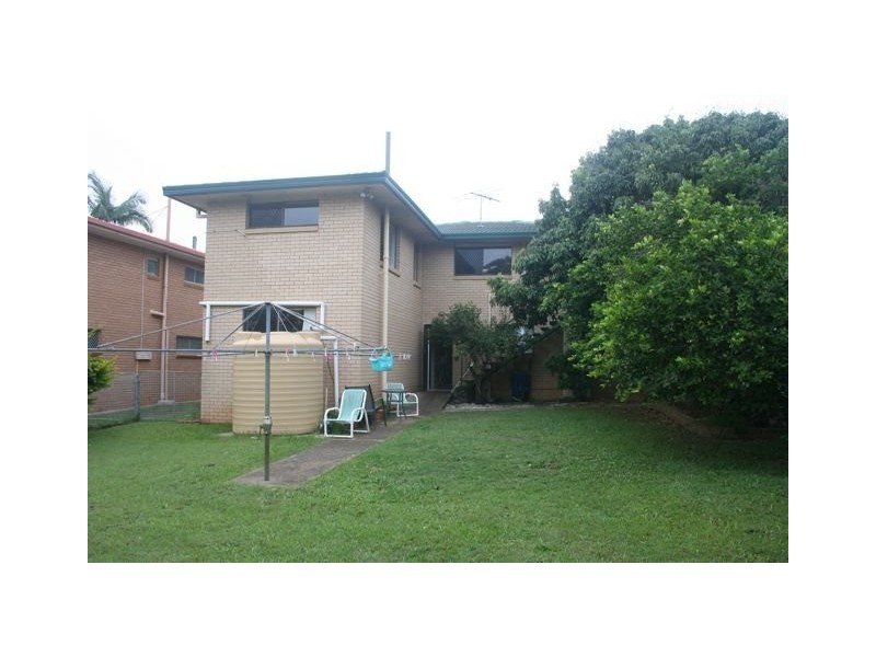 37 Lingle St, Robertson QLD 4109