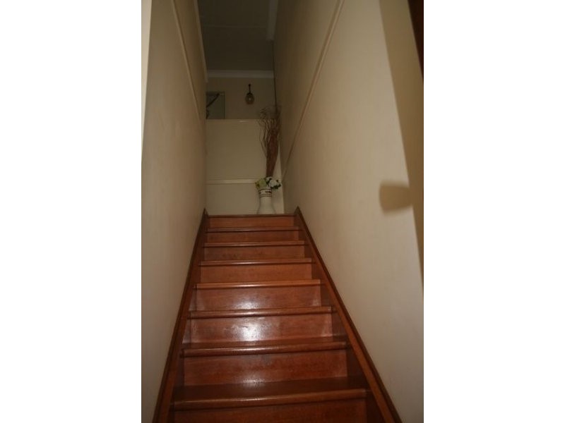 37 Lingle St, Robertson QLD 4109