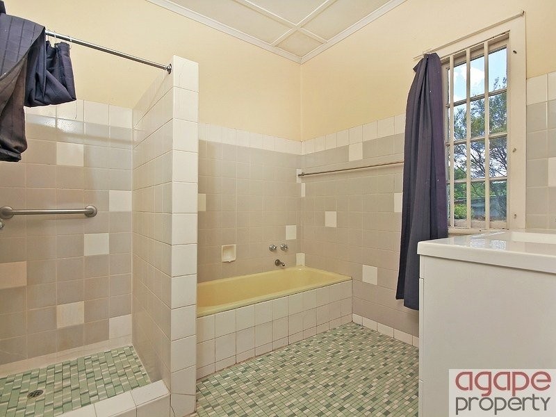 22 Longden Street, Coopers Plains QLD 4108