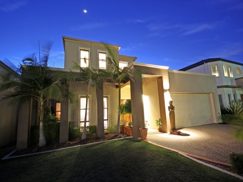 Hope Island QLD 4212