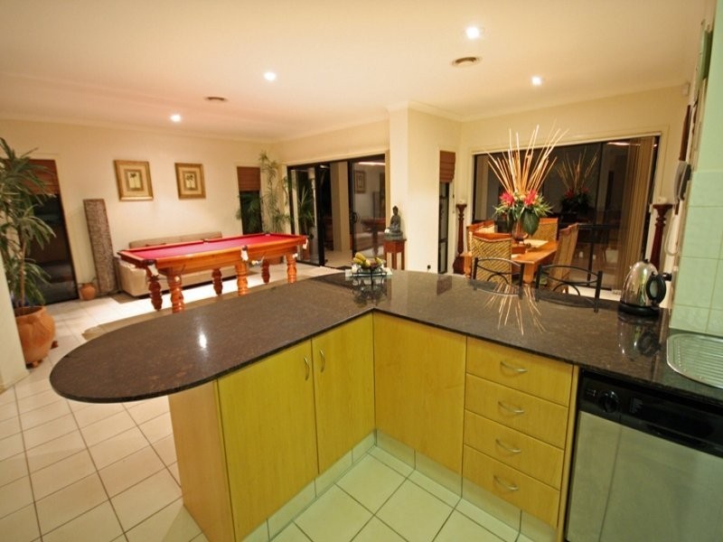 Hope Island QLD 4212