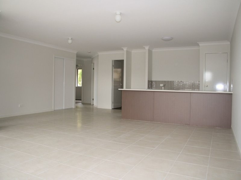 Pacific Pines QLD 4211