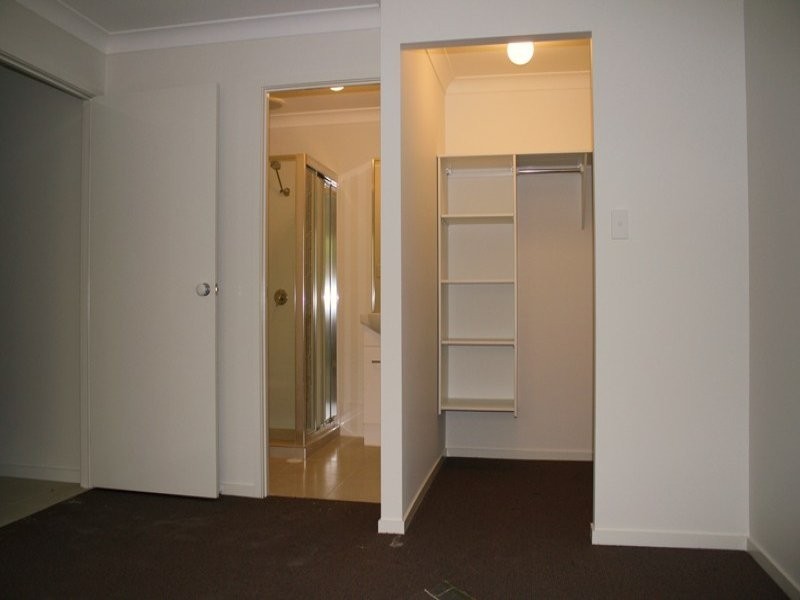 Pacific Pines QLD 4211