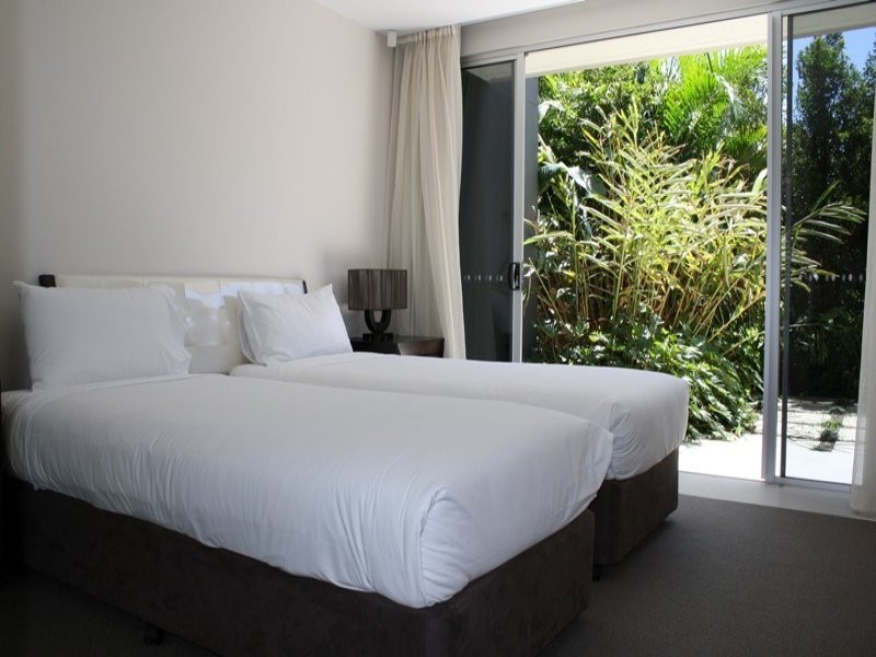 Hope Island QLD 4212