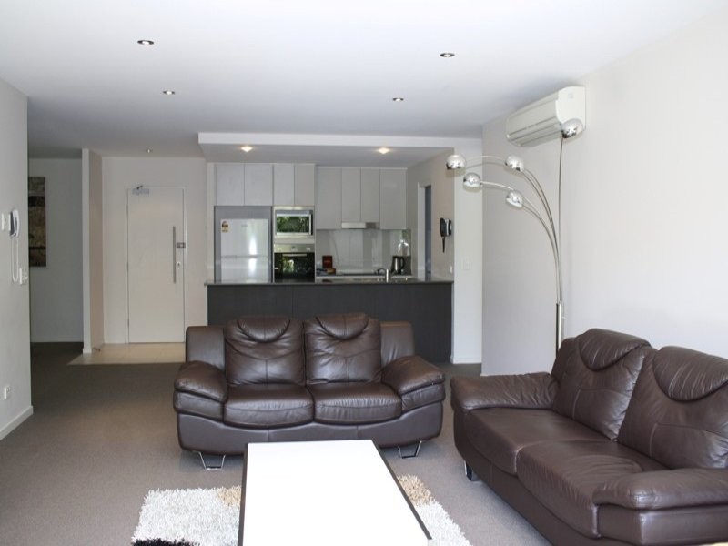 Hope Island QLD 4212