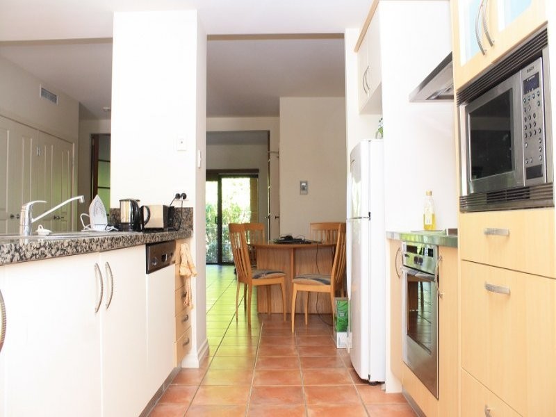 Hope Island QLD 4212