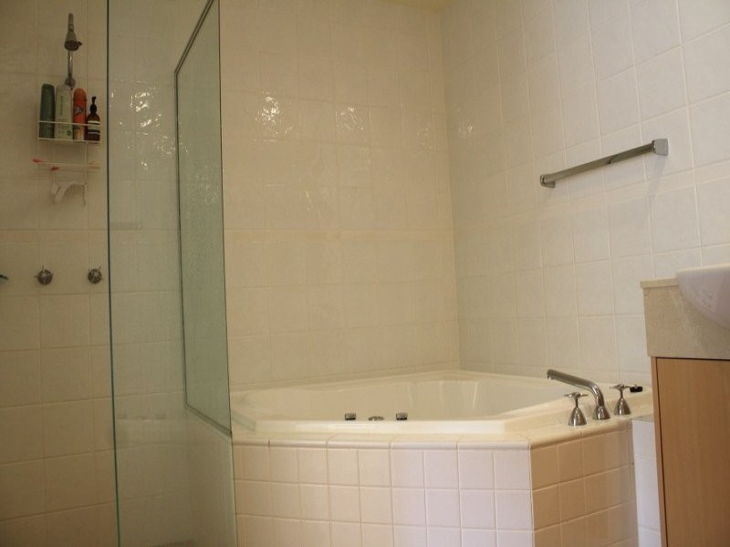 Hope Island QLD 4212