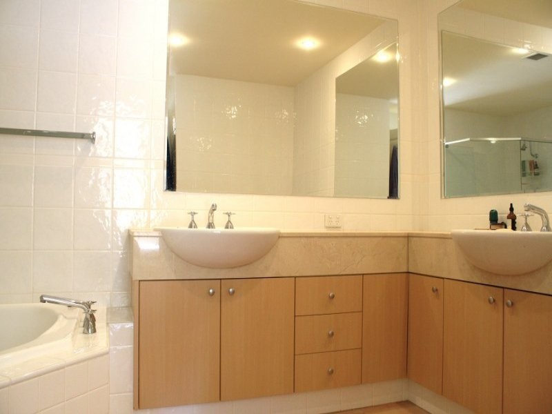 Hope Island QLD 4212