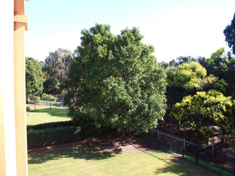 Hope Island QLD 4212