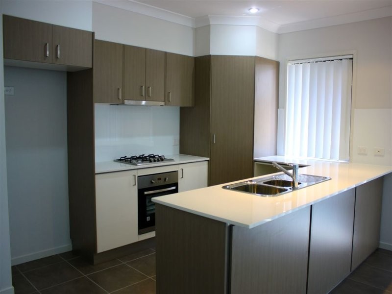 Pacific Pines QLD 4211